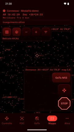 Mappa del cielo con la modalità notte rossa, reticolo Alt/Az e pulsante GoTo su M13